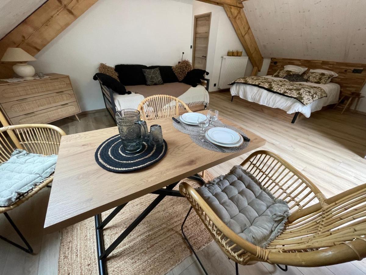Chambres D'Hotes Les Chambres D'Elsa Albiez-Montrond Buitenkant foto