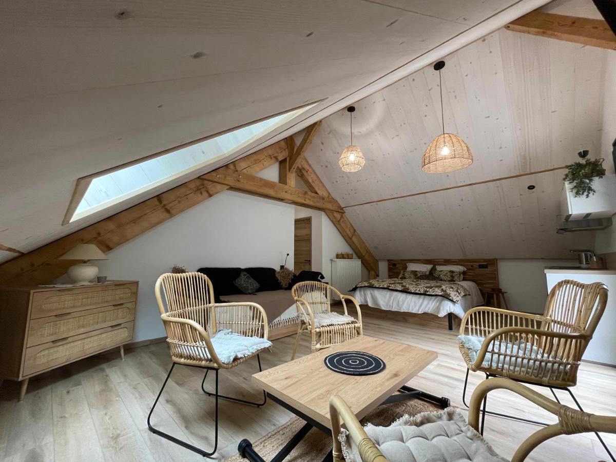 Chambres D'Hotes Les Chambres D'Elsa Albiez-Montrond Buitenkant foto