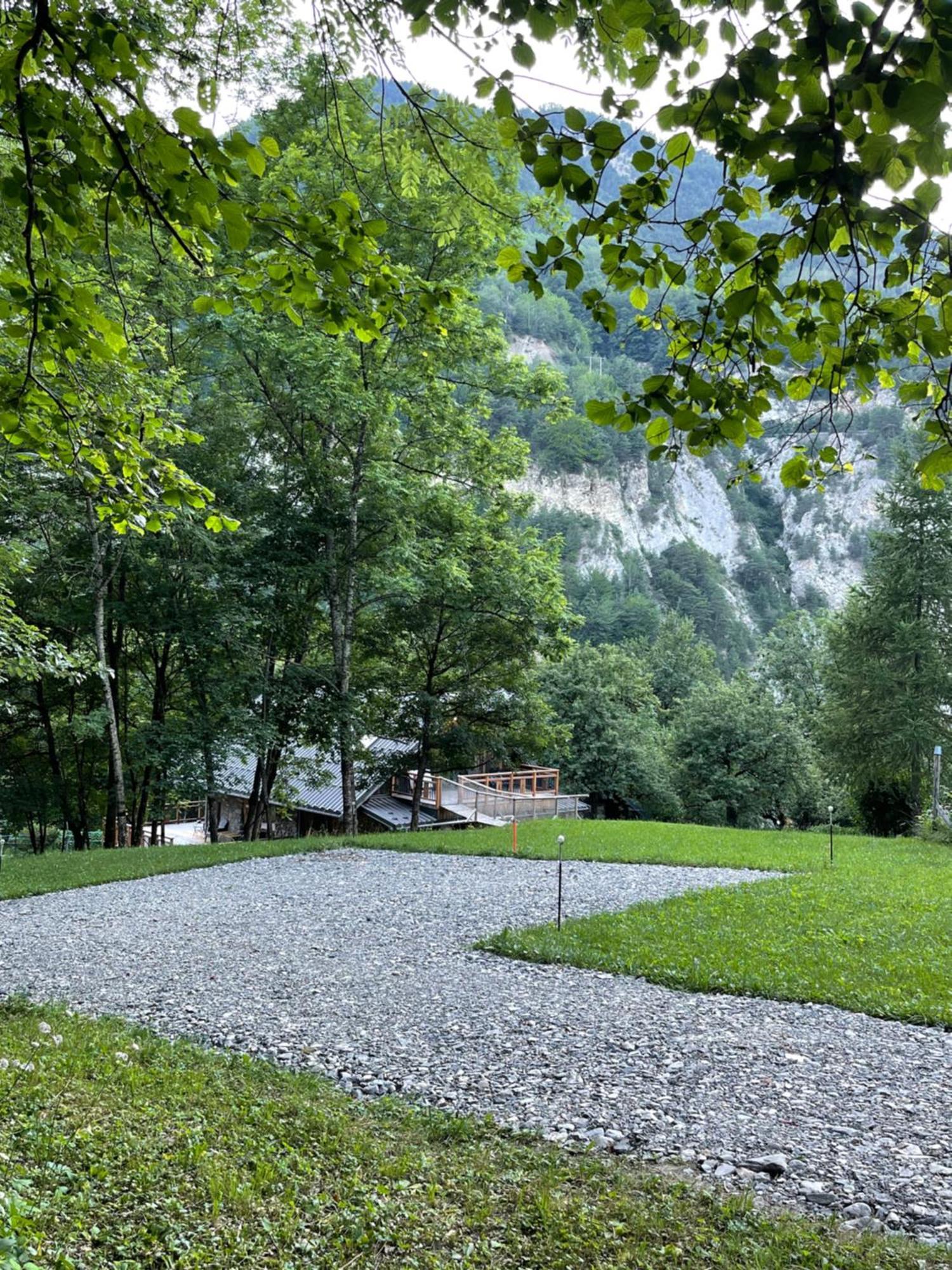 Chambres D'Hotes Les Chambres D'Elsa Albiez-Montrond Buitenkant foto